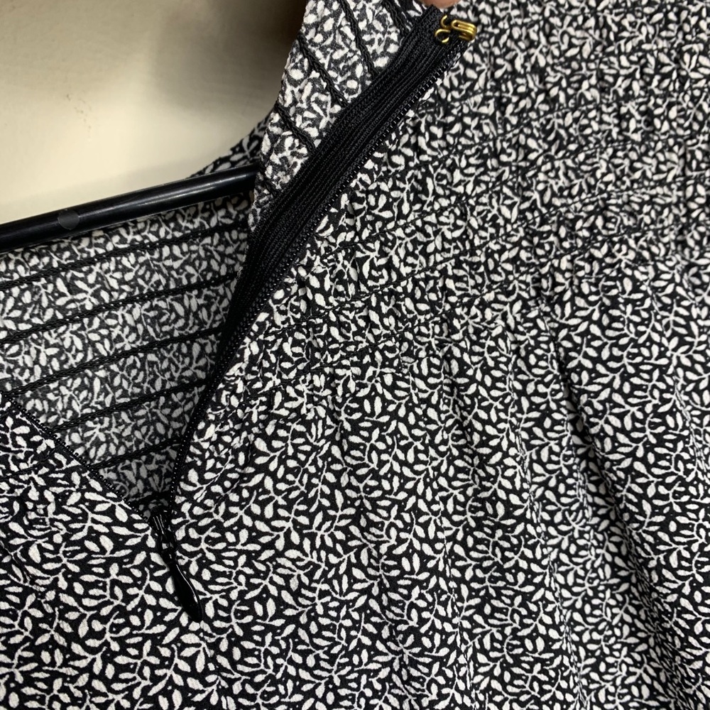 Michael Kors Long Sleeve - Picture 11 of 14